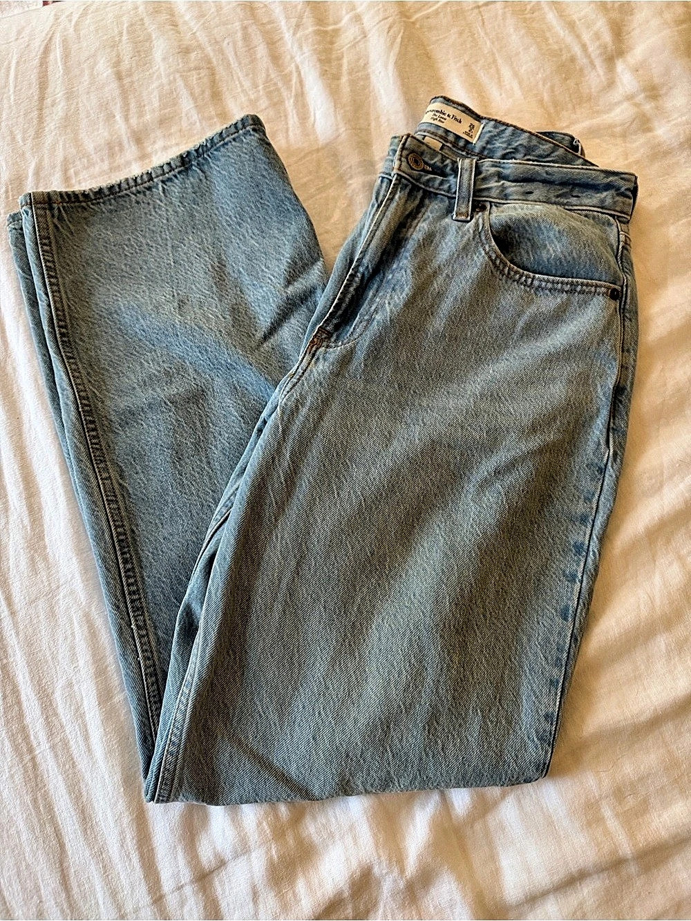 Abercrombie curve love loose high-rise jeans
